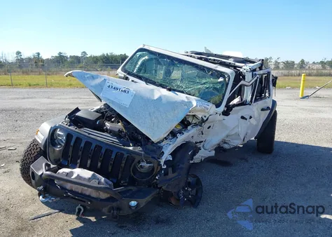 2020 Jeep Wrangler Unlimited Willys 4X4 z USA, uszkodzony, nr VIN 1C4HJXDG8LW192639